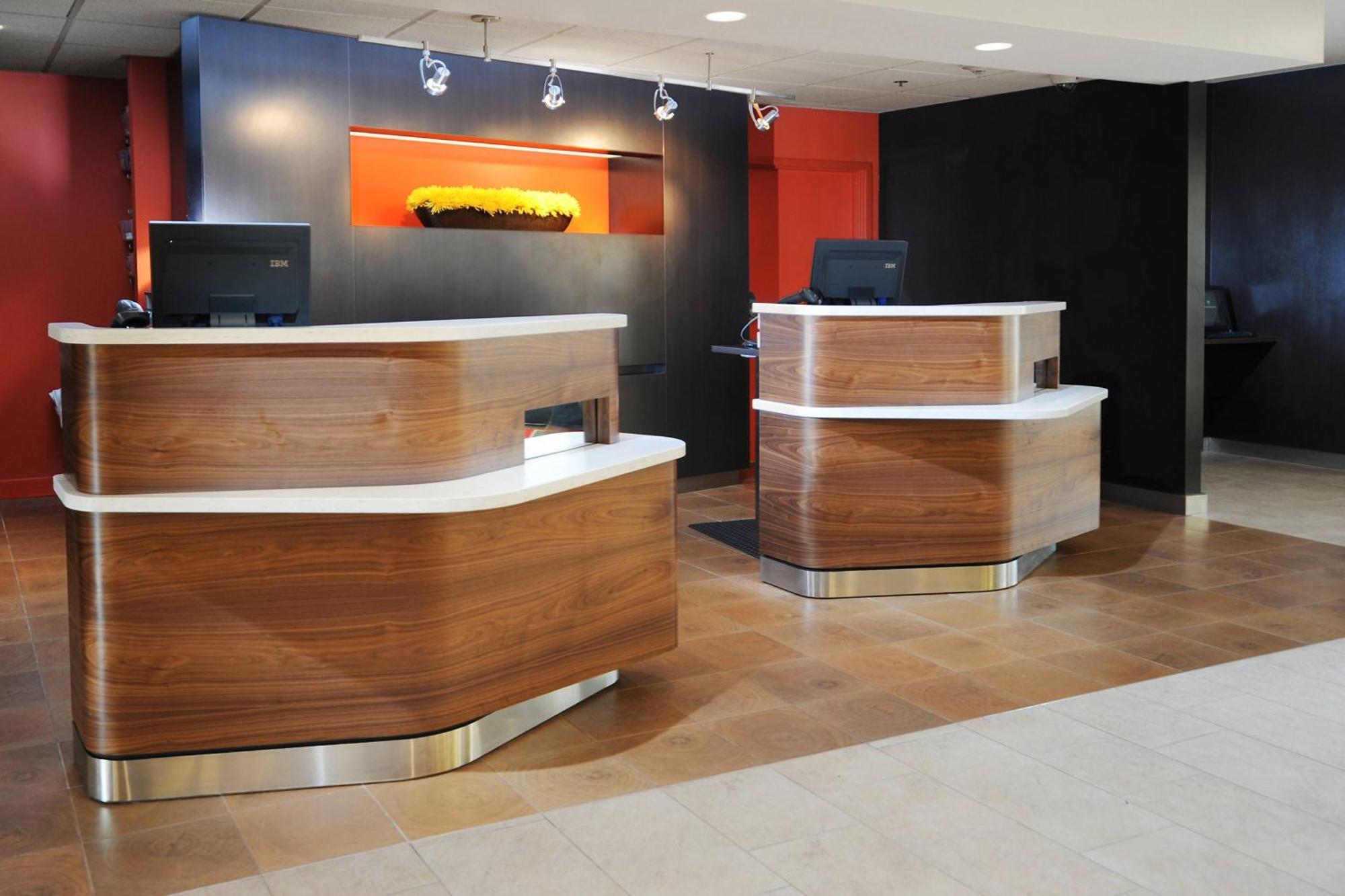 Courtyard By Marriott Hobby Airport Hotel