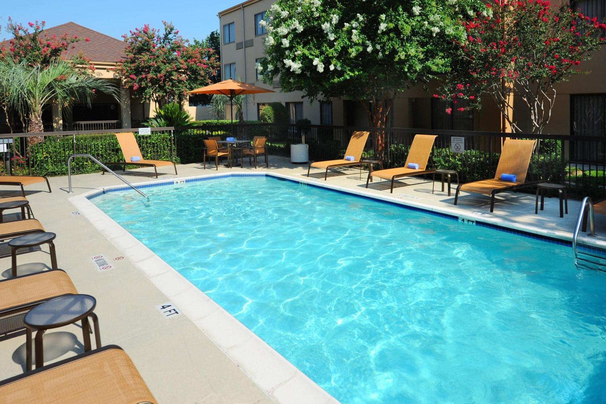 Hotel Courtyard By Marriott Hobby Airport