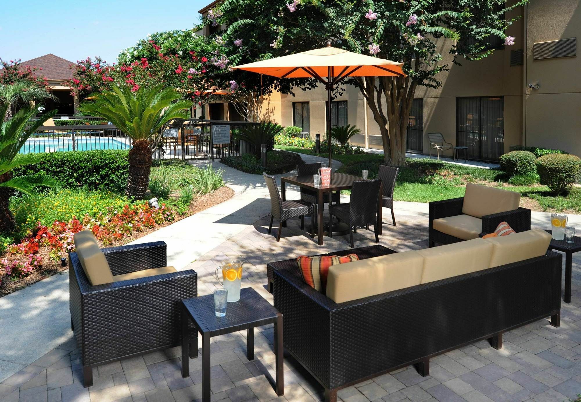 Courtyard By Marriott Hobby Airport Houston