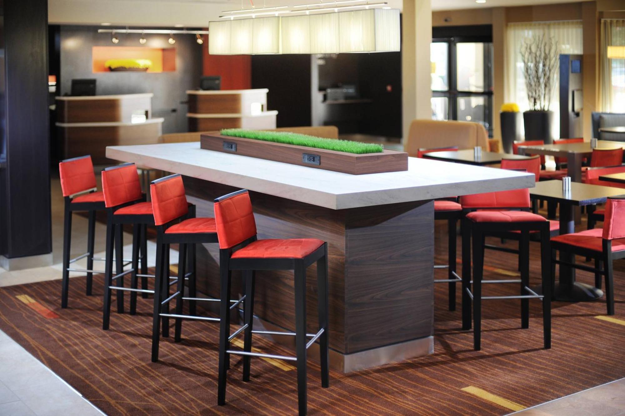 Courtyard By Marriott Hobby Airport 3* Houston